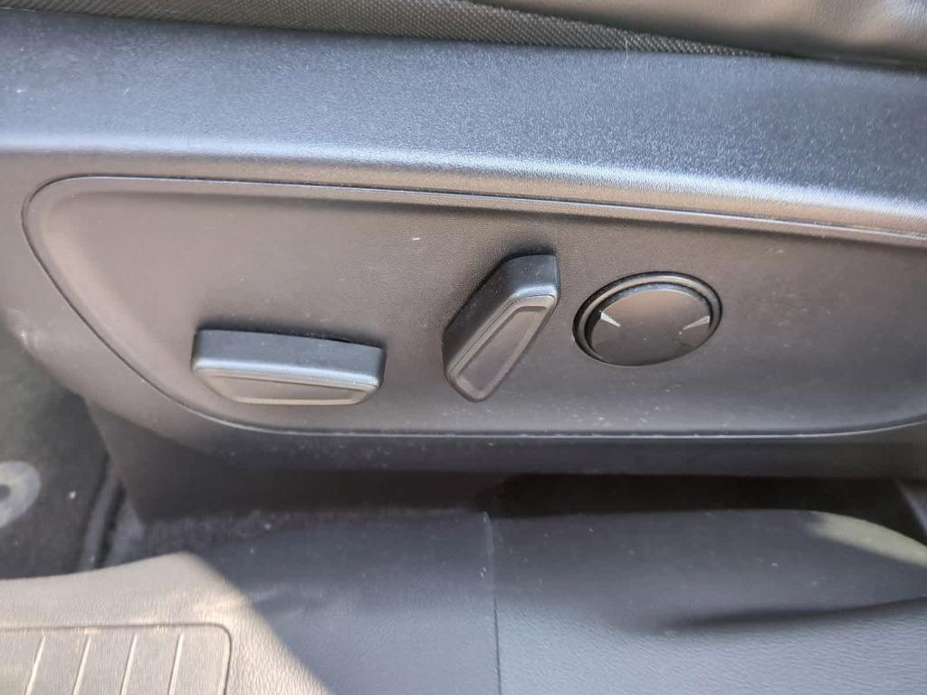 used 2024 Ford Escape car, priced at $27,999