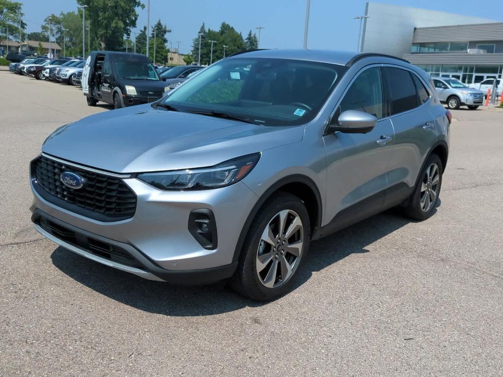 used 2024 Ford Escape car, priced at $27,999