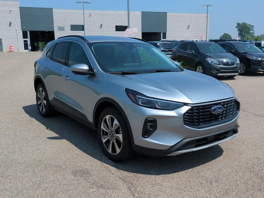 used 2024 Ford Escape car, priced at $27,999