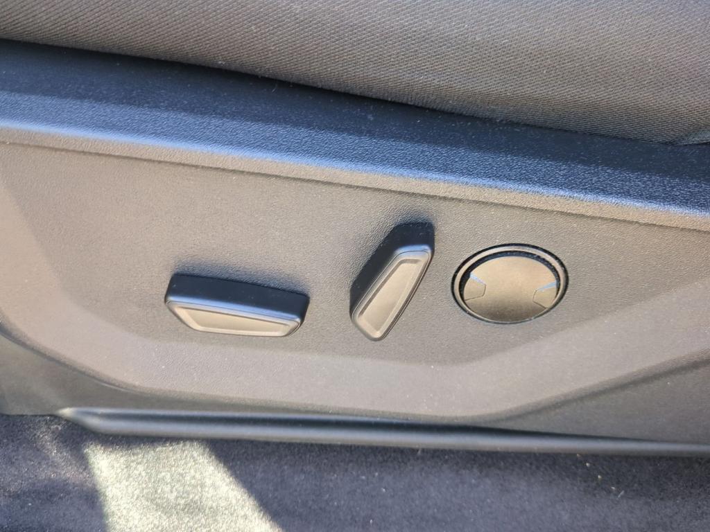 new 2025 Ford F-150 car, priced at $56,639