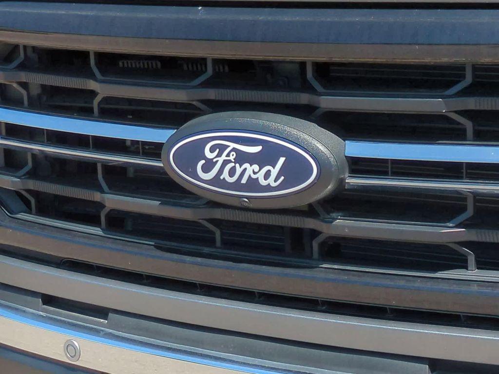 new 2025 Ford F-150 car, priced at $61,984
