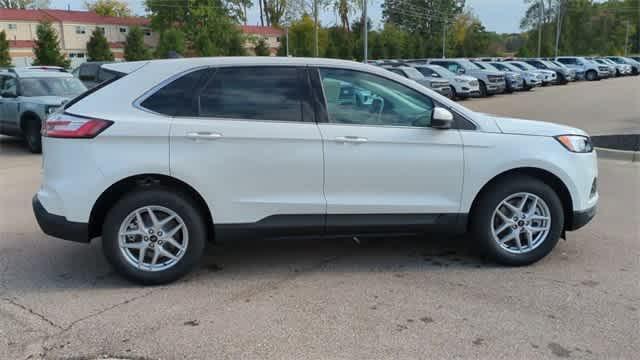 new 2024 Ford Edge car, priced at $40,834