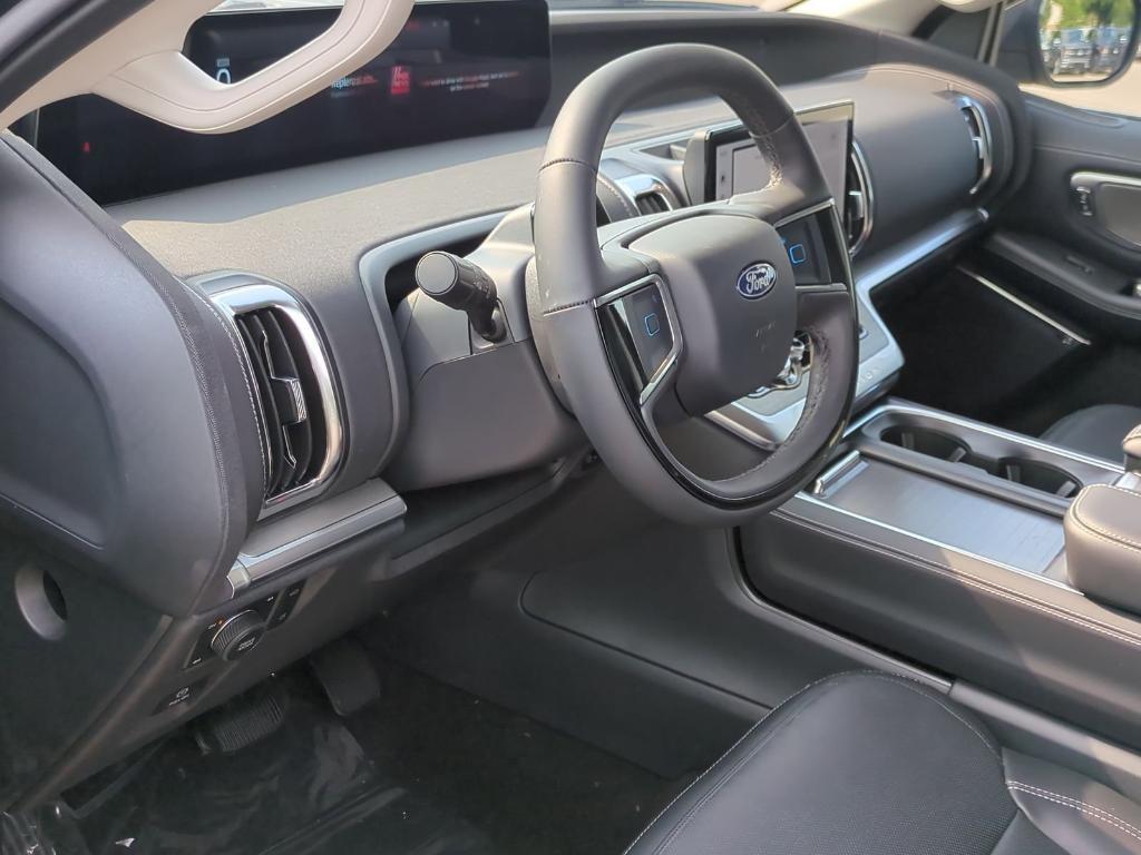 new 2025 Ford Expedition Max car, priced at $74,051