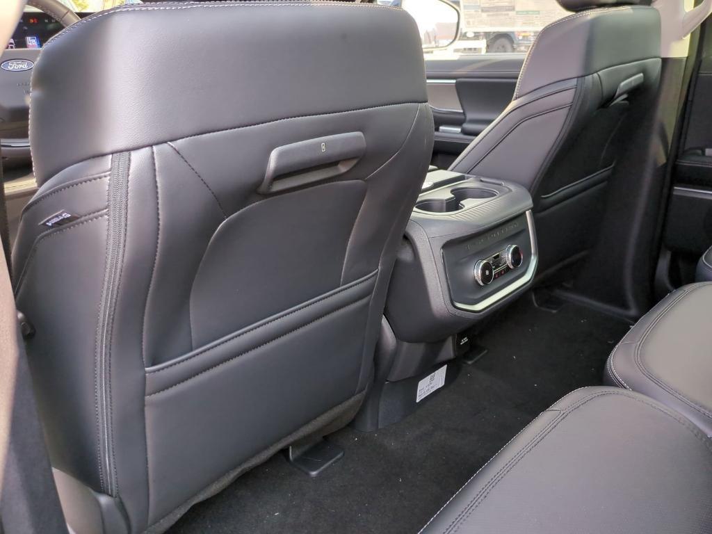 new 2025 Ford Expedition Max car, priced at $74,051