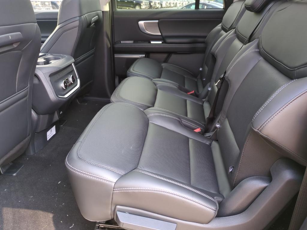 new 2025 Ford Expedition Max car, priced at $74,051