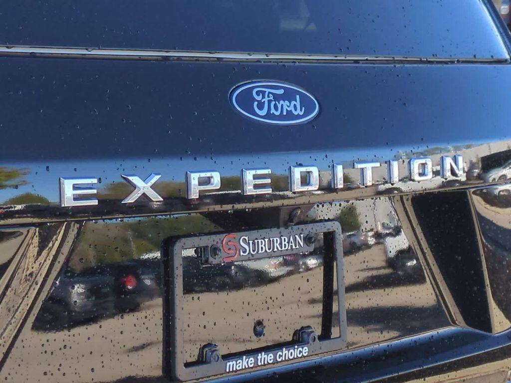 new 2025 Ford Expedition car, priced at $67,113