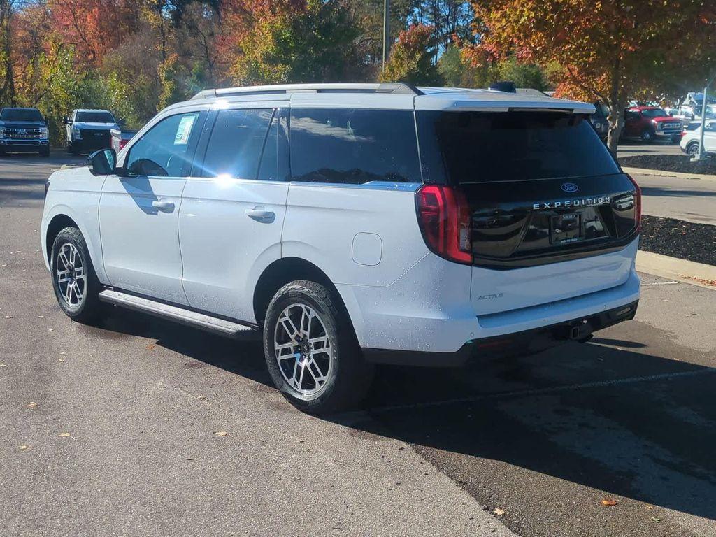 new 2025 Ford Expedition car, priced at $67,113