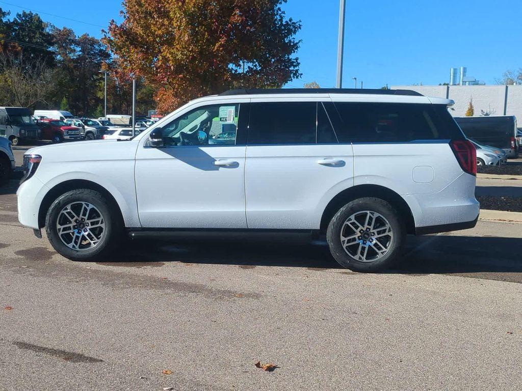 new 2025 Ford Expedition car, priced at $67,113