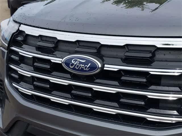 new 2025 Ford Explorer car, priced at $40,288