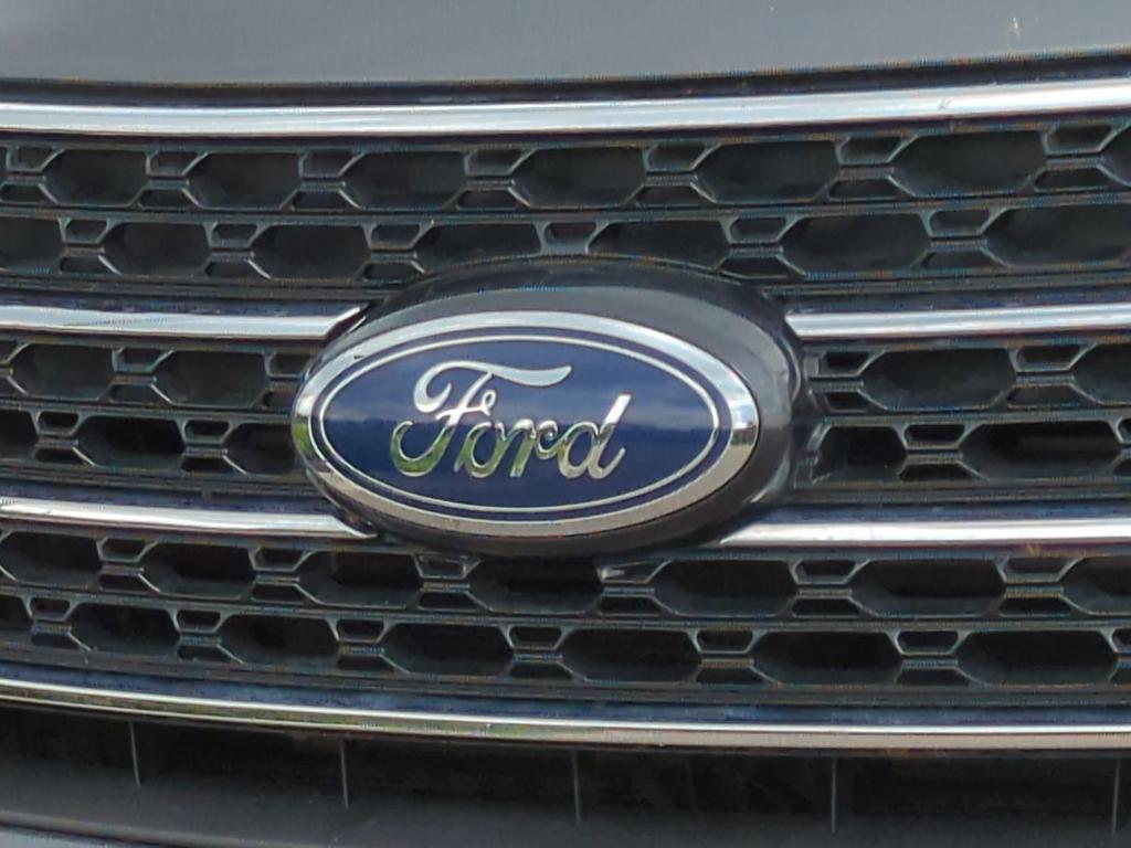 used 2022 Ford Explorer car