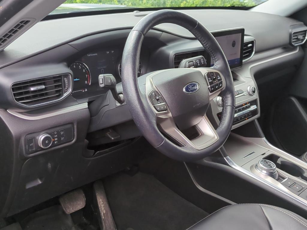 used 2022 Ford Explorer car