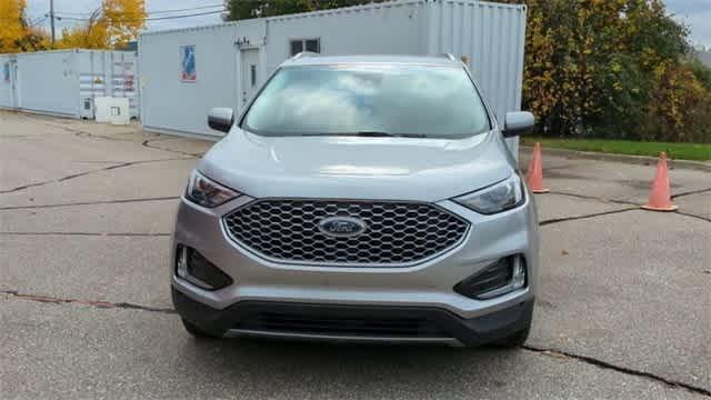 new 2024 Ford Edge car, priced at $40,333