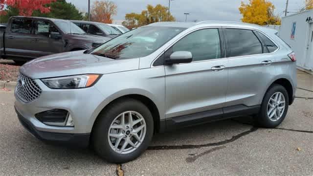 new 2024 Ford Edge car, priced at $40,333