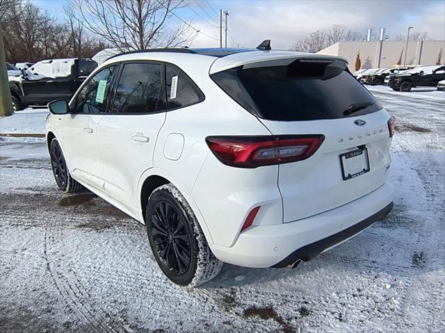 new 2025 Ford Escape car, priced at $40,282