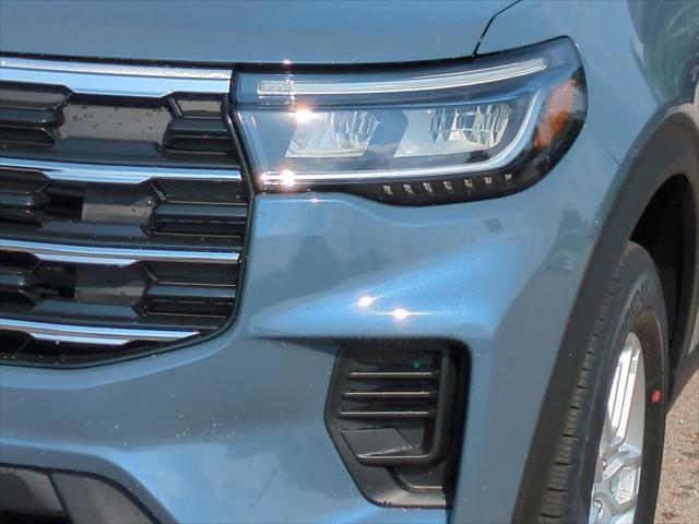 new 2025 Ford Explorer car, priced at $40,823