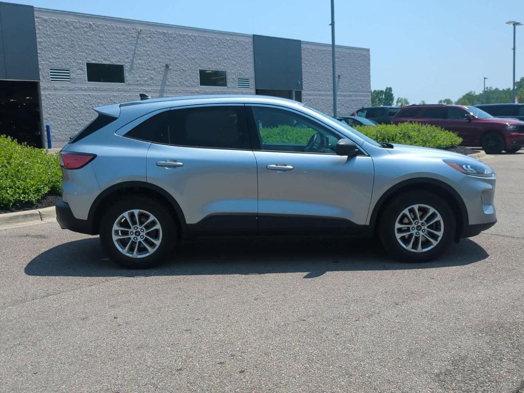 used 2022 Ford Escape car, priced at $21,999