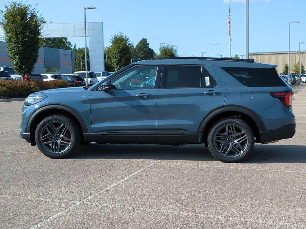new 2025 Ford Explorer car, priced at $48,908