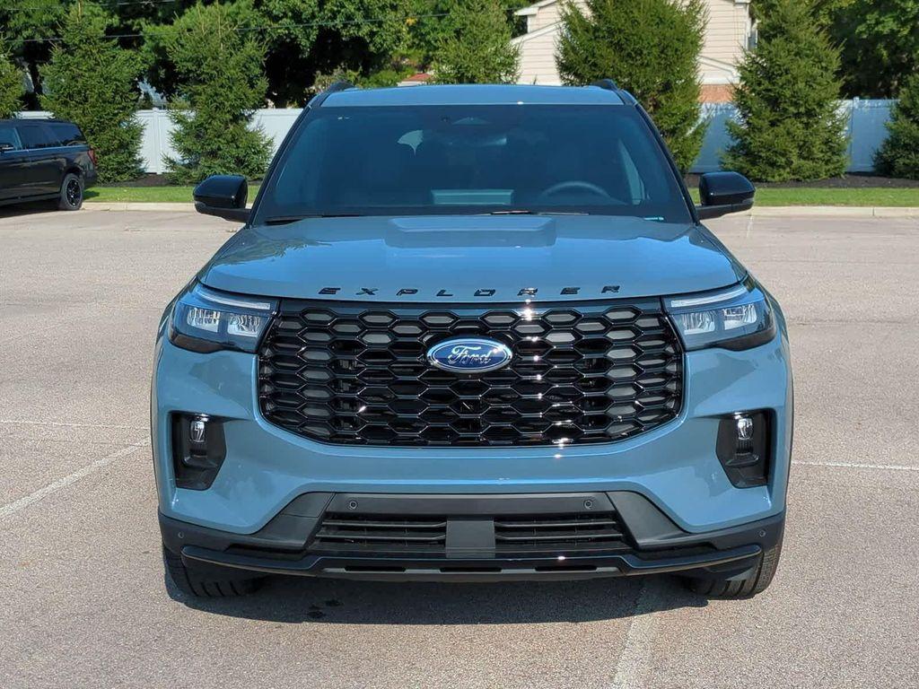 new 2025 Ford Explorer car, priced at $48,908