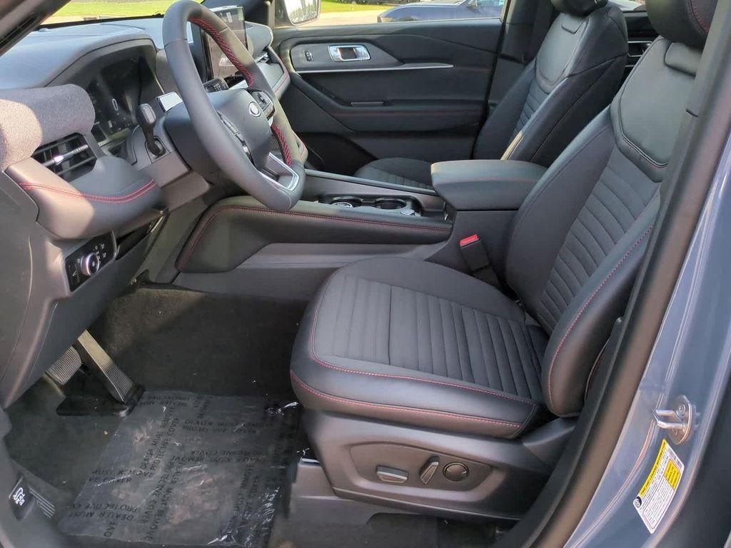 new 2025 Ford Explorer car, priced at $48,908