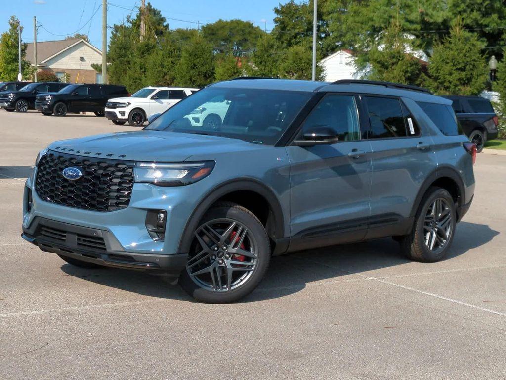 new 2025 Ford Explorer car, priced at $48,908