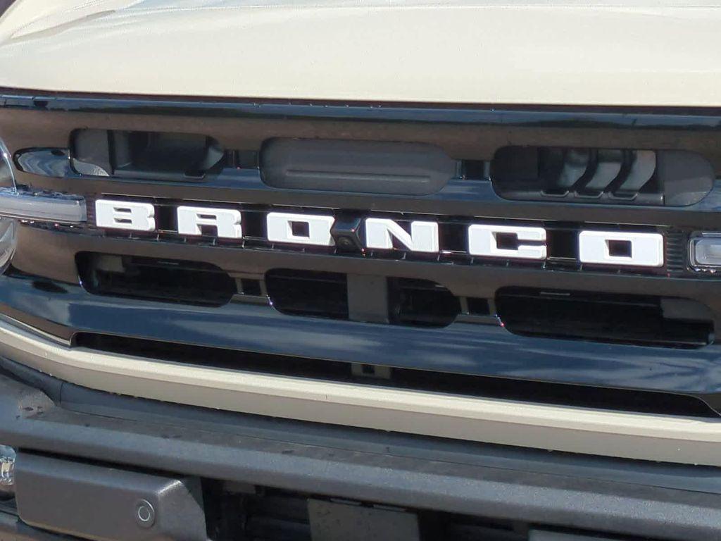 new 2025 Ford Bronco car, priced at $59,706