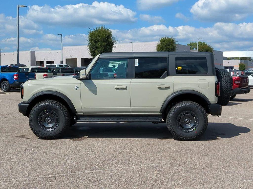 new 2025 Ford Bronco car, priced at $59,706