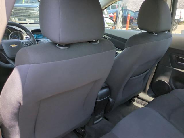 used 2016 Chevrolet Cruze Limited car, priced at $7,999
