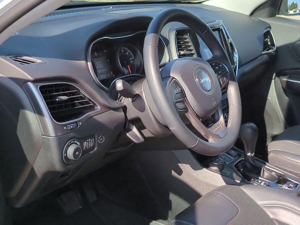 used 2019 Jeep Cherokee car, priced at $18,999