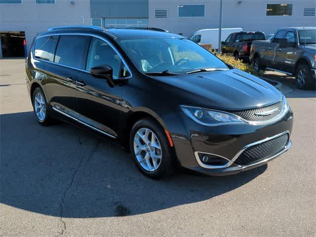 used 2018 Chrysler Pacifica car, priced at $14,995