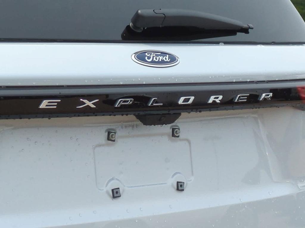 new 2025 Ford Explorer car, priced at $45,458