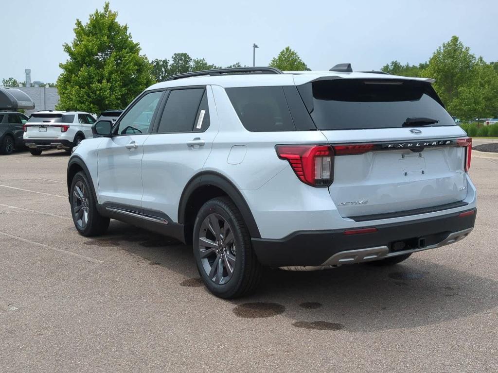 new 2025 Ford Explorer car, priced at $45,458