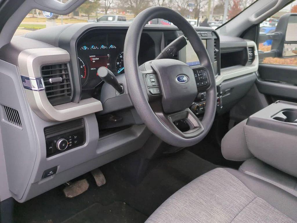 used 2023 Ford F-350 car