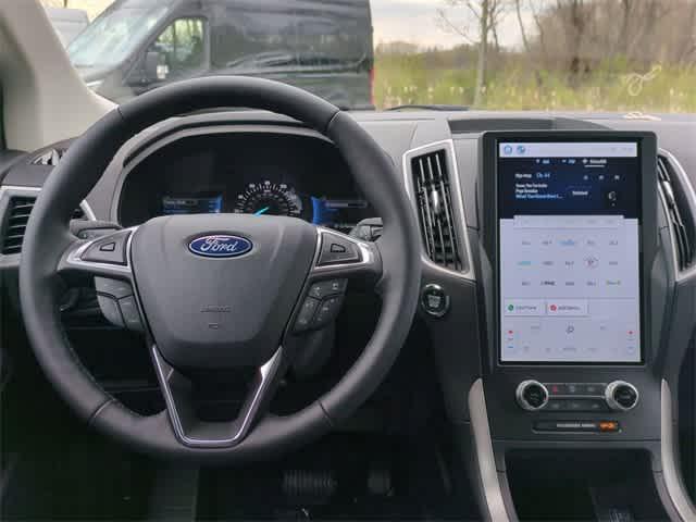 new 2024 Ford Edge car, priced at $40,046