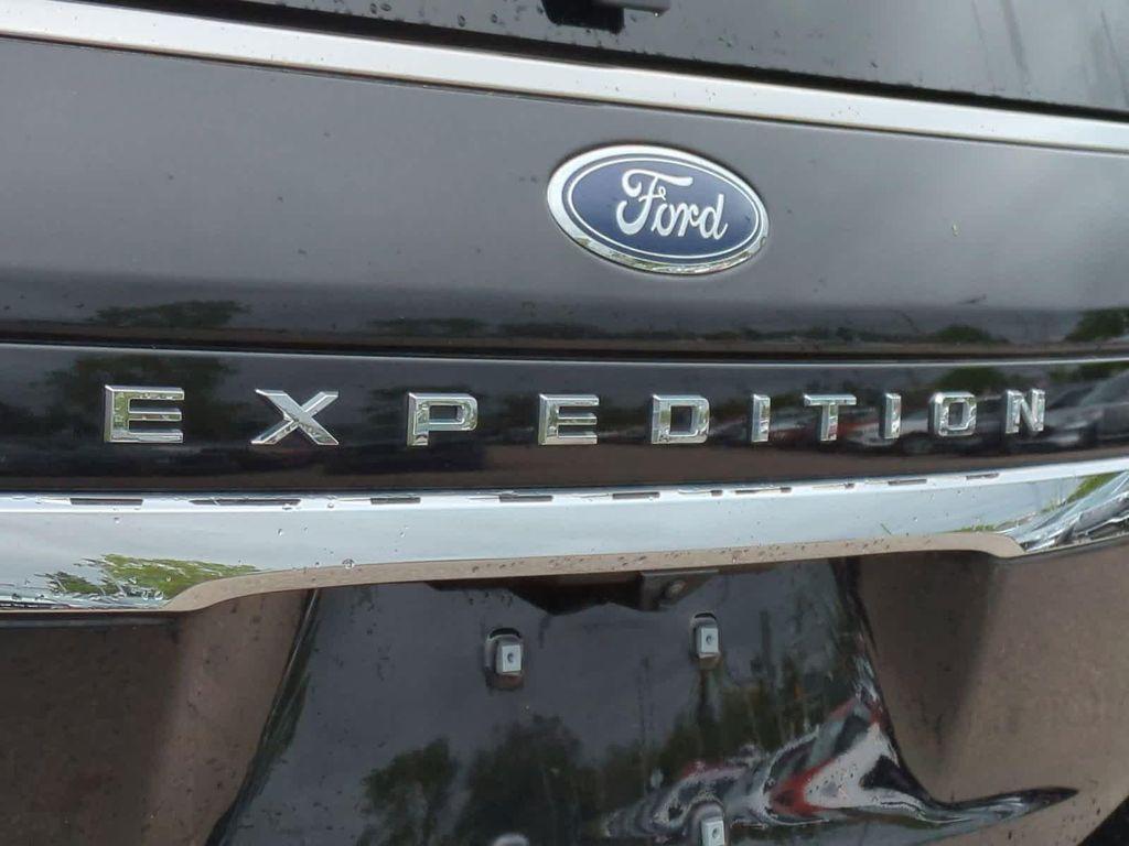 used 2022 Ford Expedition car, priced at $52,999