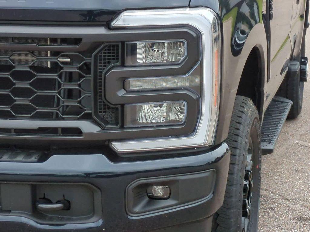 new 2025 Ford F-350 car, priced at $50,729