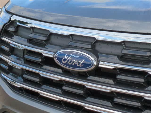 new 2025 Ford Explorer car, priced at $44,324