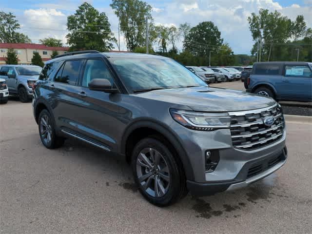 new 2025 Ford Explorer car, priced at $44,324