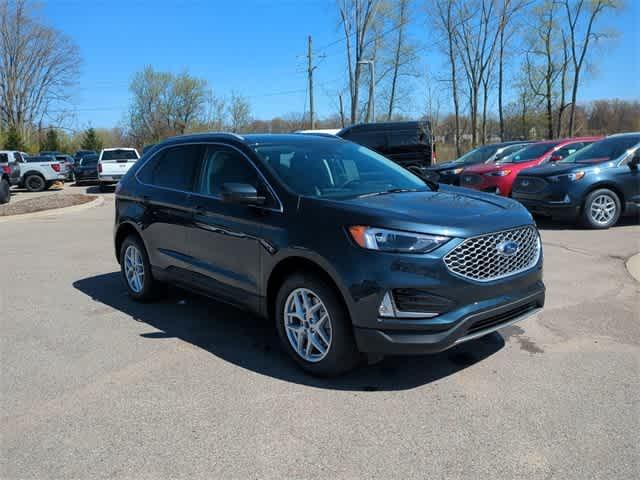 new 2024 Ford Edge car, priced at $40,490