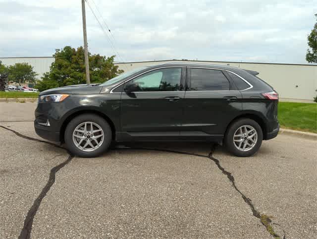 new 2024 Ford Edge car, priced at $40,046