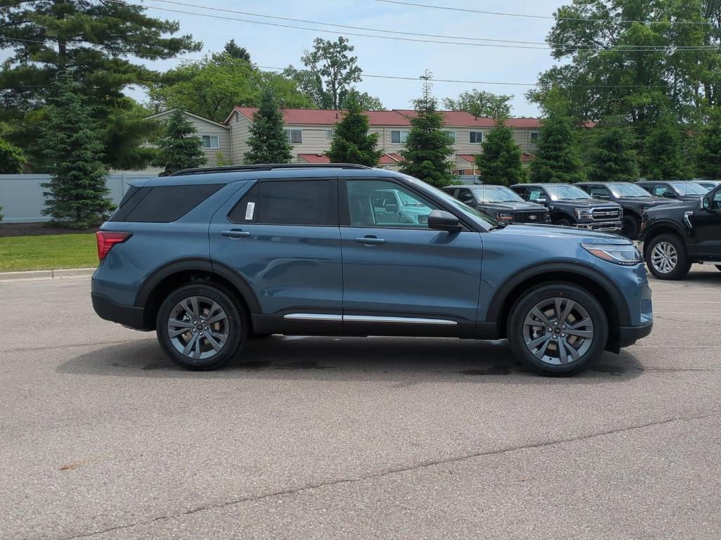 new 2025 Ford Explorer car, priced at $45,135