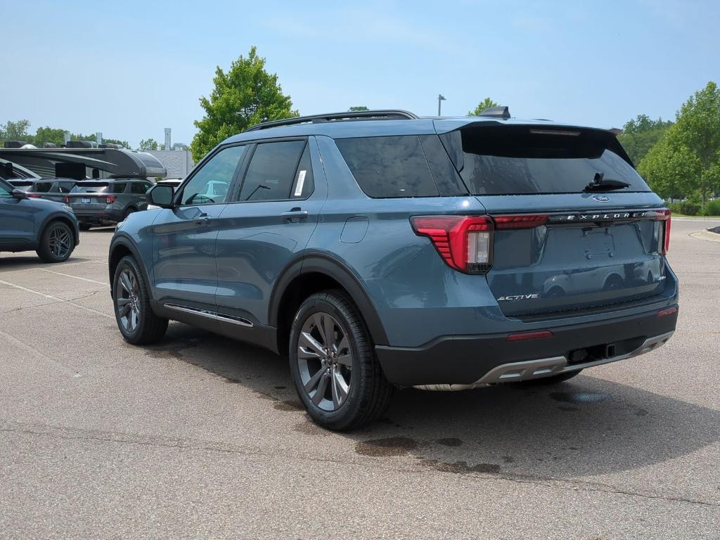 new 2025 Ford Explorer car, priced at $45,135