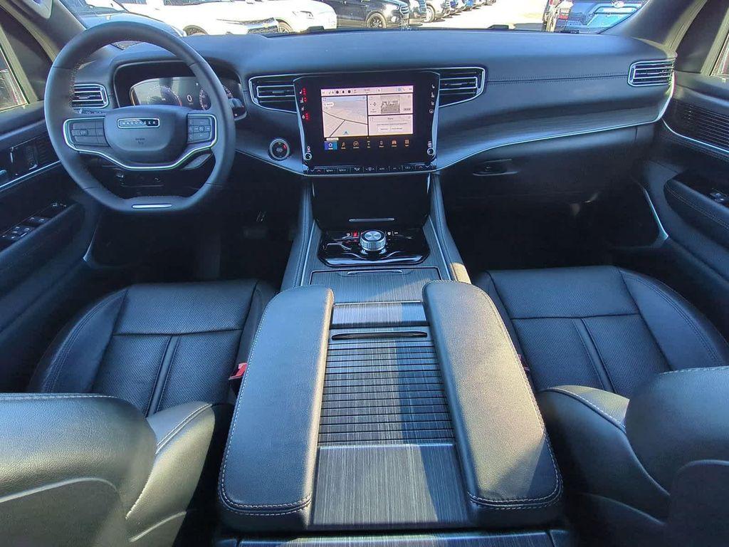 used 2024 Jeep Wagoneer L car