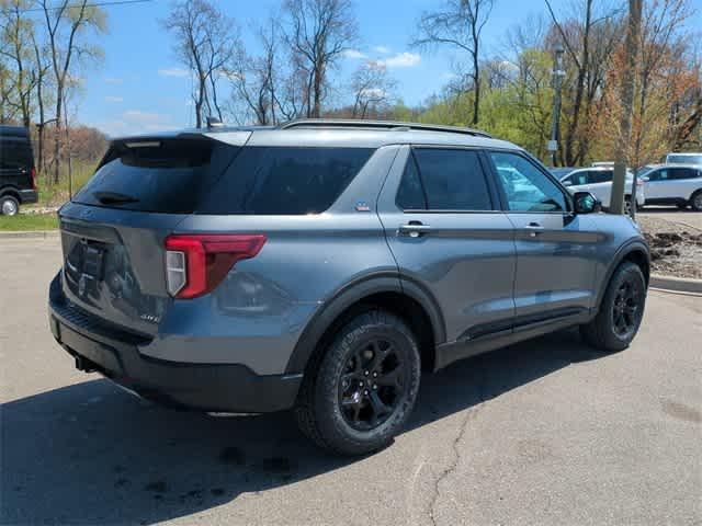 new 2024 Ford Explorer car, priced at $48,204