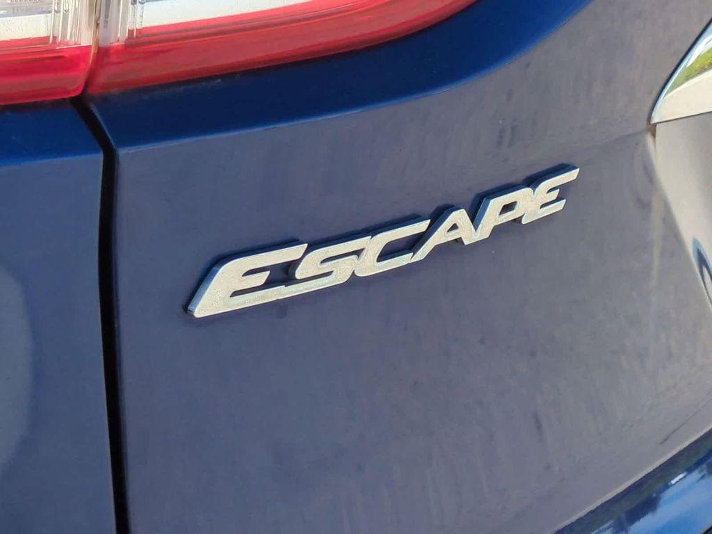 used 2013 Ford Escape car, priced at $3,750