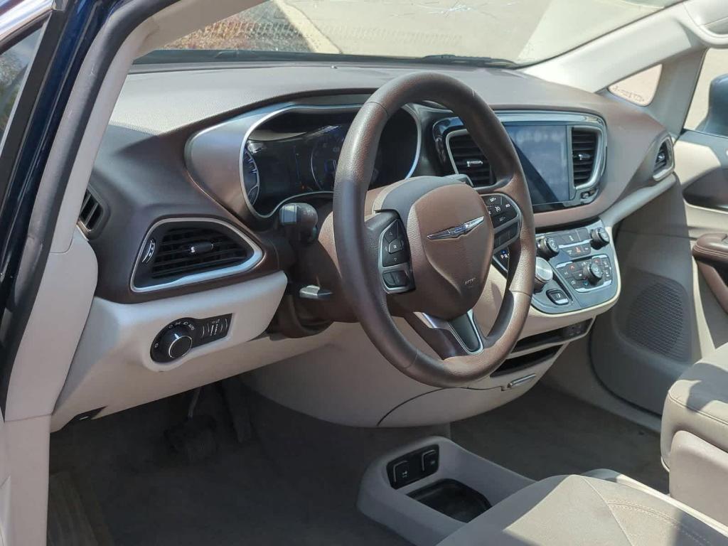 used 2017 Chrysler Pacifica car, priced at $8,948