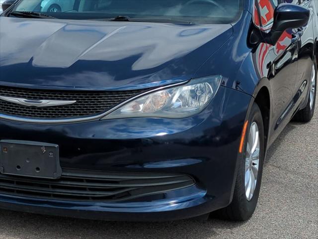 used 2017 Chrysler Pacifica car, priced at $8,751