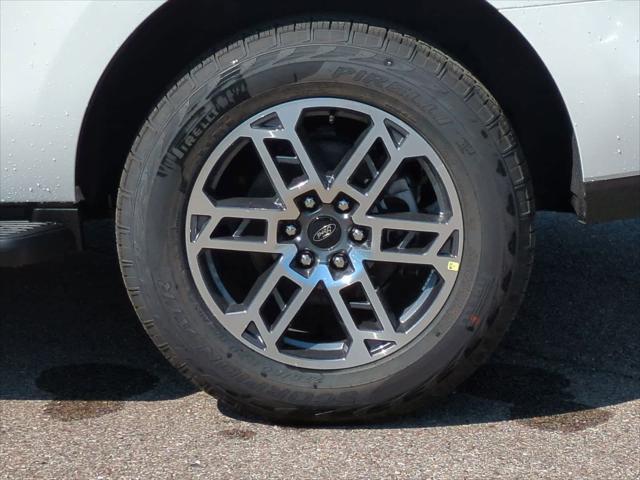 new 2025 Ford Expedition car, priced at $67,267