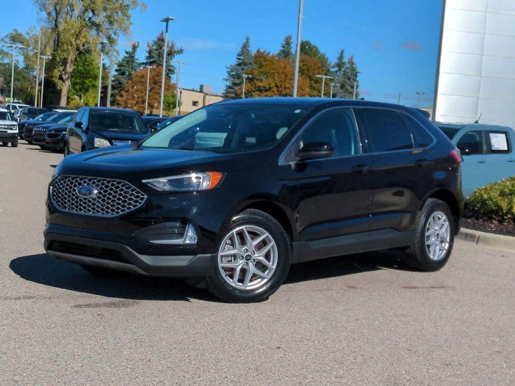 used 2024 Ford Edge car, priced at $29,500