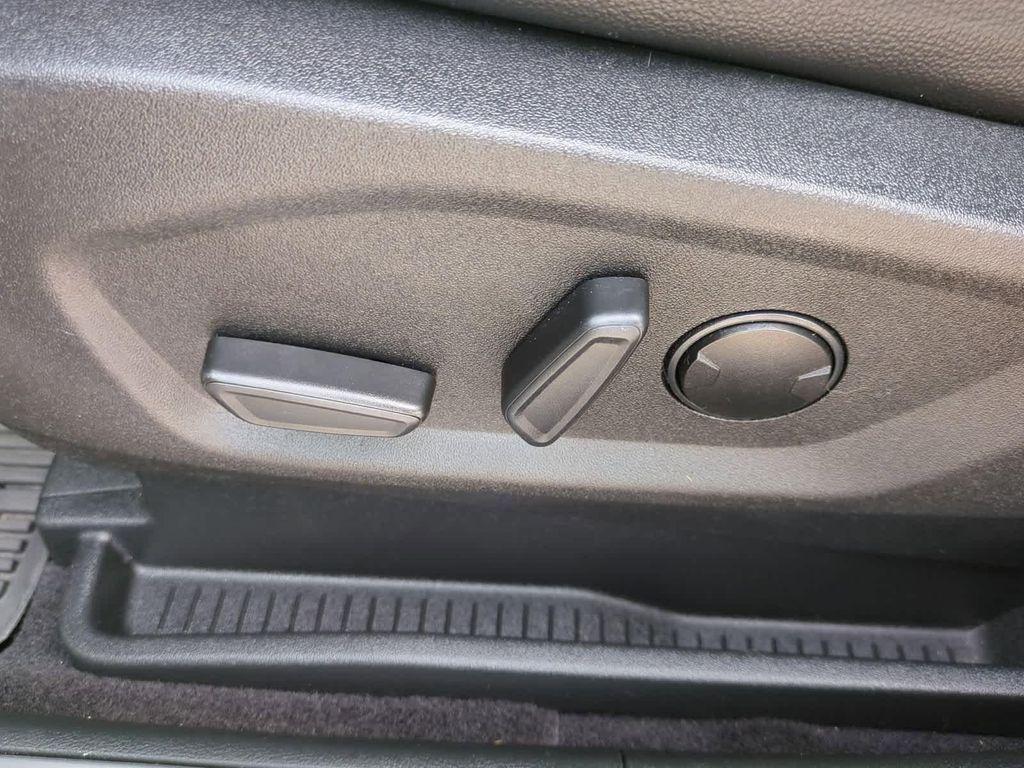used 2023 Ford Edge car, priced at $30,999