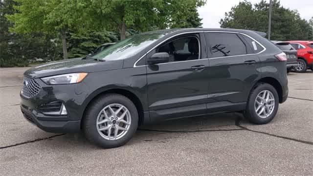 new 2024 Ford Edge car, priced at $39,906